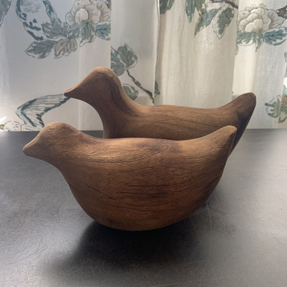 Pair Of Primitive Style Carved Solid Wood Folk Art Birds - Picture 2 of 14